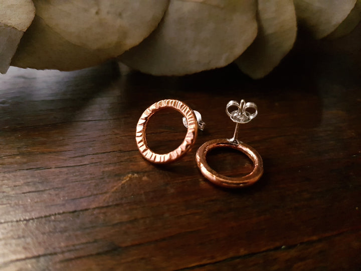 Round Wire Copper Stud Earrings